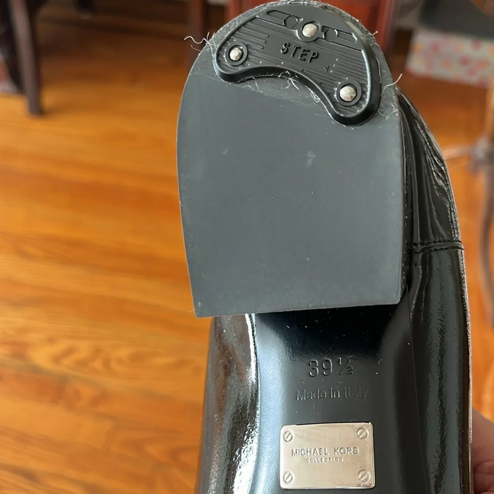 Michael Kors Collection patent leather ankle boots size 39.5 - Picture 8 of 9